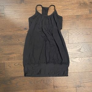 Lululemon black top